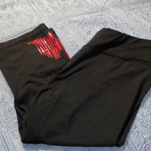 Woman’s be inspired black capri legging, size XL